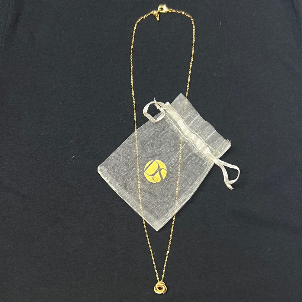 Daniela Swaebe "Eternal Bond' Polished Knot Pendant Necklace New - Picture 3 of 6